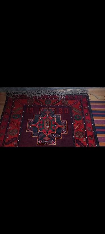 qedimi mebel: Xalça – əl işi, ənənəvi Qafqaz motivləri - Naxış: mərkəzdə iri — 3