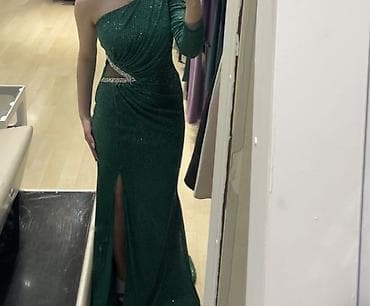 nişan donu: Paltar sahil ticarət mərkəzindən baqa baku dan 350aznə alınıb və 1dəfə — 1