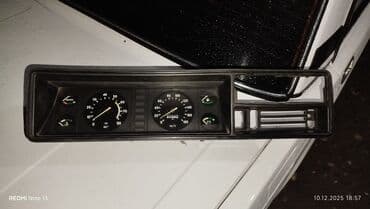 запчасти на двигатель москвич 412: VAZ üçün alət paneli (kombinə olunmuş cihazlar bloku) - Sürətölçən — 1