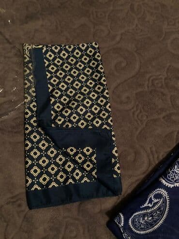 qadınlar üçün yun snudlar: Şərflər və şallar dəsti - Müxtəlif rəng və fakturalarda qadın — 8