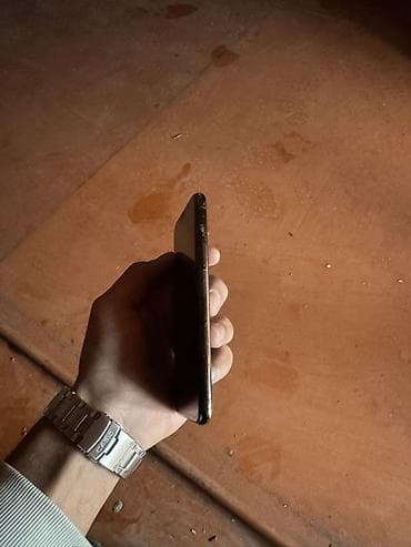 apple iphone 8: IPhone 11 Pro, 64 GB, Qara, Face ID — 9