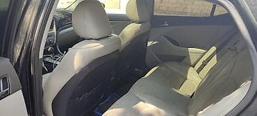 mazda 2: Kia Optima: 2.4 l | 2012 il Sedan — 10