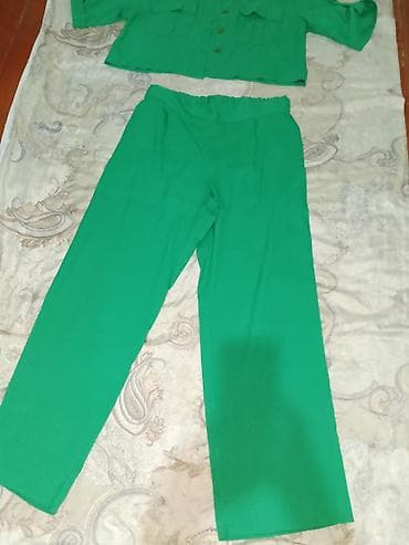 ust geyimləri: Kişilər üçün deyil, qadın üçün iki hissəli dəst Brend: KLEOPATRA — 7