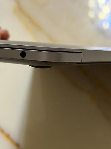 Apple MacBook: 2022 Macbook Pro M2 8/256 82% pil, true tone ve s her sey islek — 9