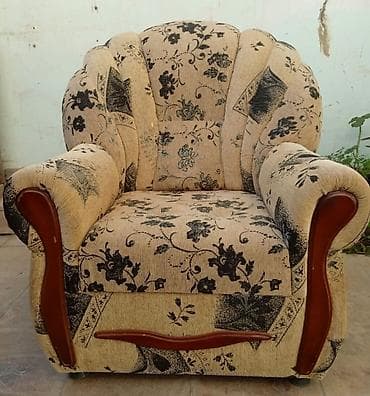 işlenmiş mebel: Divan ve 2 eded Kreslo ela veziyyetde — 2