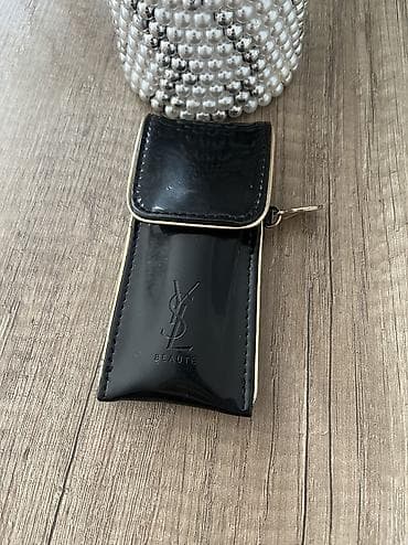 prada eynək: Набор кисточек YSL. Оригинал. Новый. В наборе 3 кисточки: -для румян — 2