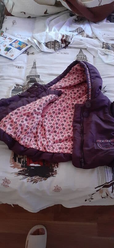 kurtka uşaq: Mothercare (Mazaxiyadan) alinib 3-6 ayliq usaga uygundur, 1 ay — 2