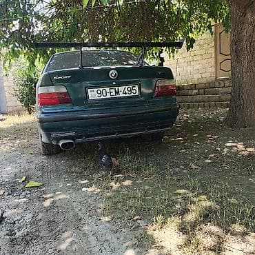 diffuser satisi: BMW 3 Series E36 sedan - Gövdə: tünd yaşıl, 4 qapı - Ön hissə — 2