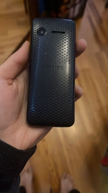 philips 199: Philips Xenium düyməli mobil telefon - Rəng: qara, kompak ölçü və — 3