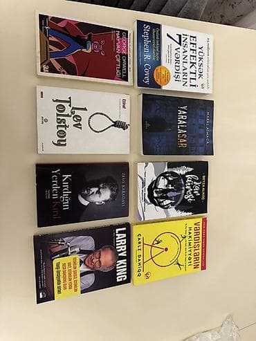 stepler: Satışda müxtəlif janrlarda 8 kitab dəsti. Dəstə tərkibi: - George — 1