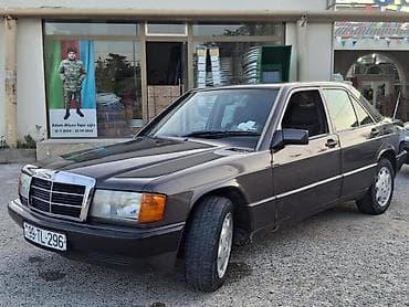 mercedes 190 ehtiyat hisseleri: Mercedes-Benz 190 (W201) sedan təqdim olunur. Avtomobil klassik və — 2
