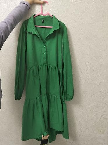 2020 paltar modelleri: Zolla brendindən, Rusiyadan alınmış yaşıl rəngli uzun don. Boş — 2