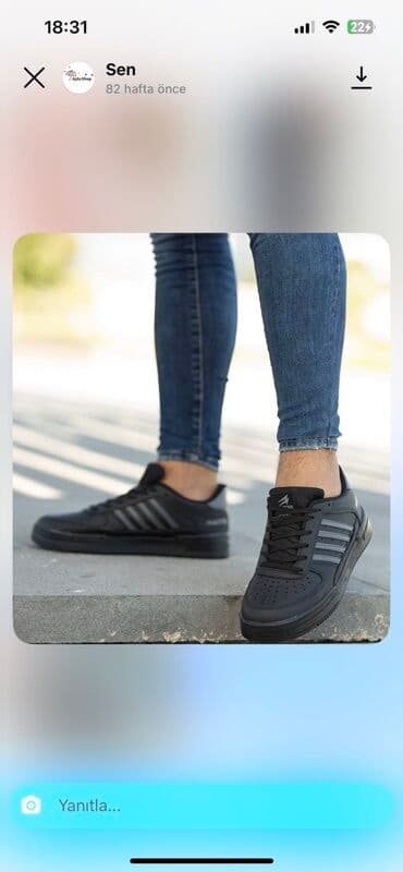 klassik kişi çəkmələri: Kişilər üçün nəzərdə tutulmuş qara rəngli krossovkalar. Bu ayaqqabılar — 1