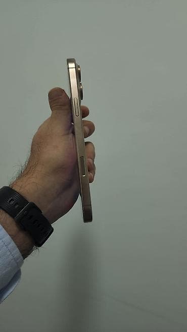 iphone s6: IPhone 16 Pro Max, 256 GB, White Titanium, Face ID — 8