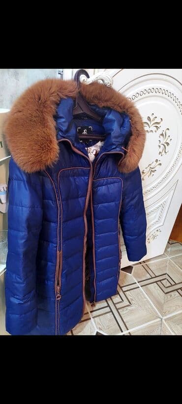 kurta: Çox az geyinilib 
Ölçüsü XL 48 
Metroya pulsuz çatdırılma — 1