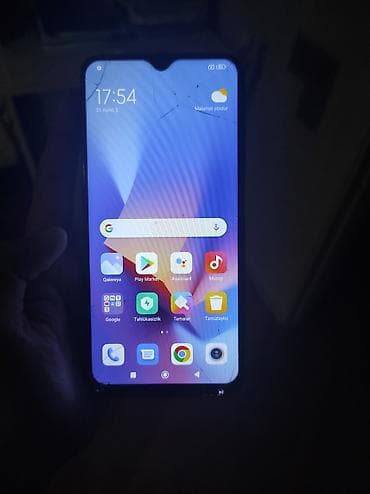 data modem sim card: Xiaomi Redmi (mavi rəng) - Ekran: damla-tip çentikli tam ekran, MIUI — 2