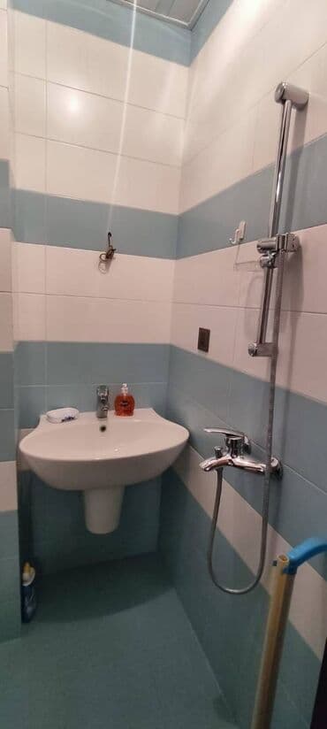 bakixanovda kiraye evler 2024: Nəsimi rayonu Abdulvahab Salamzadə küçəsində (8 Noyabr metrosunun — 5