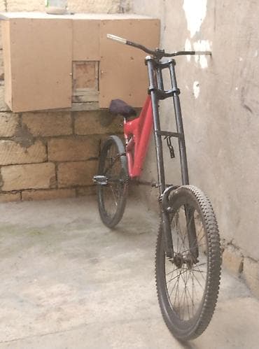 soliton velosiped: Xüsusi yığılmış uzun vilkali velosiped - Korpus: möhkəm metal karkas — 2