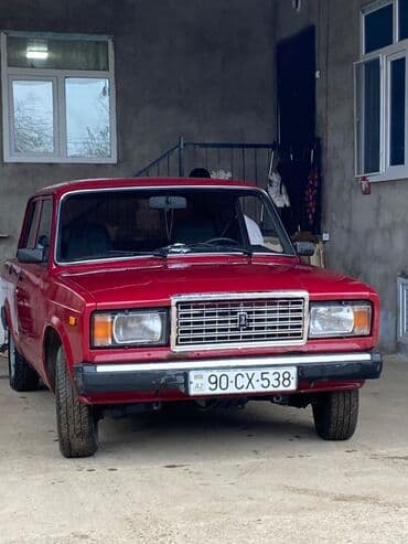 ваз 2107 азербайджан: LADA 2107 sedan – qırmızı rəng Xüsusiyyətlər: - Kuzov: 4 qapılı — 2
