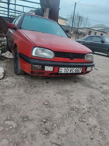 Скупка авто: Volkswagen Golf 3, qırmızı hatchback Xüsusiyyətlər: - Kuzov: 5 qapılı — 9