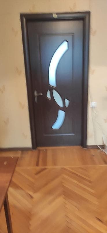 Bərkidici məhsullar: Otaq qapısı 2 ədət təcili satılır. Memar əcəmi metrosu — 2