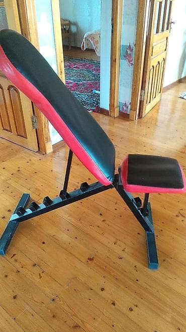 trenajor tutacaqları: Tənzimlənən trenajor skamyası - Güclü metal karkas, sabit V formalı — 1