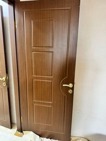 şuşə kəsimi: Mebel qapılar – klassik dizaynlı, qəhvəyi (palıd tonlarında) — 4