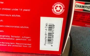 metbex tavan modelleri: Kolleksiya ücün avtomobil modeli Porsche 911 991 Carrera 4 cabriolet — 5