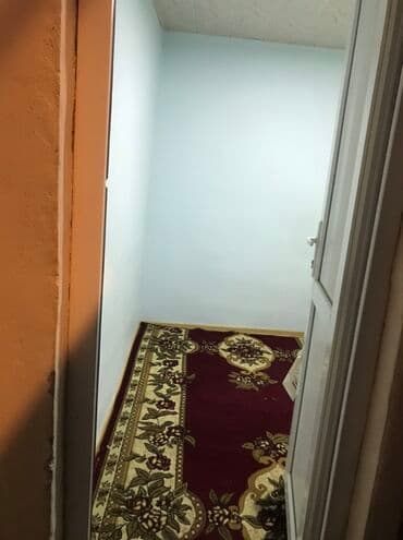 İnformatika: Kirayə üçün kiçik, işıqlı otaq. - Təmiz və səliqəli, ağ rəngli — 3