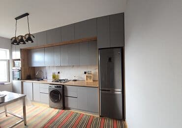 BMW: Ünvan Masazır. mebelin üzərində qaz plitəsi, moyka, aspirator verilir — 1