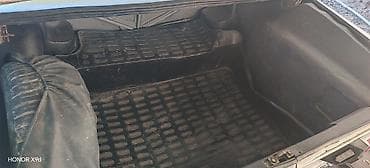 disk teker r18: VAZ 2106, ağ rəng, sedan kuzov Texniki xüsusiyyətlər və təchizat: - — 7