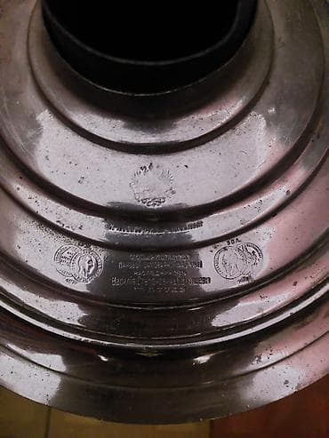 gitara simi: Antik samovar təqdim olunur. Şəkillərdə görünən model klassik iri — 2