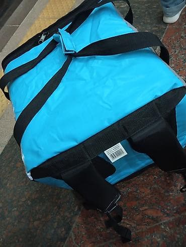 Hazır biznes: Wolt brendinin izotermal çatdırılma çantası - Rəng: parlaq mavi, ön — 1