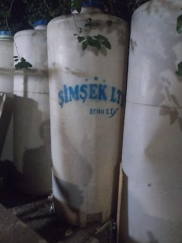plasmas qapi: Şimşek LTD markalı vertikal su çəni - Həcm: 1600 litr (üzərində “1600 — 1