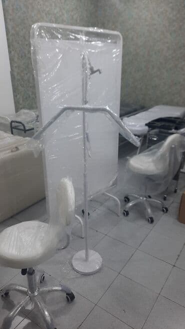 Dırnaq qurutma lampaları: Kiprikqaynagi kiprikqaynagi üçün xisusi dzaynlı işıqlar gördüyünüz