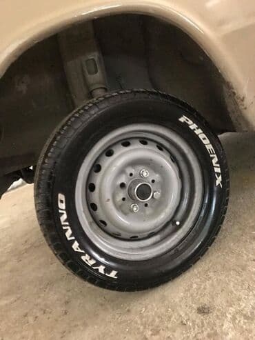 Salam Malış Təkərlər Az İşlənmiş Əyrisi Şişqası Cırıq Yeri Yoxdur