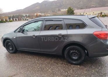 Avtomobil alışı: Opel Astra: 1.4 l | 2011 il 334000 km Universal — 4