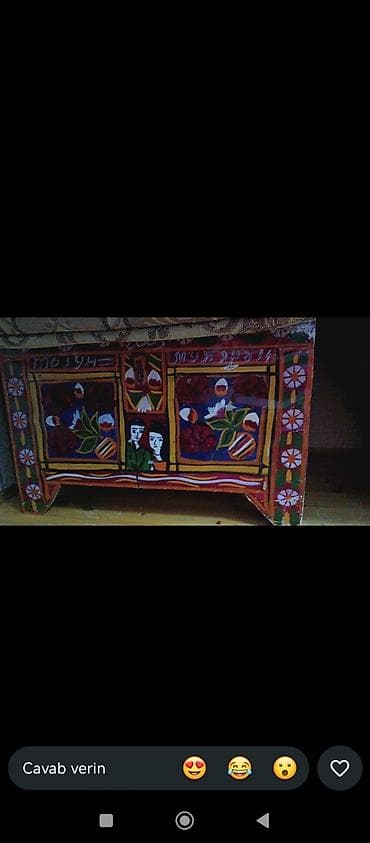 Əl işı boyalı taxta sandıq/kassalı balaca şkaf - Material: kütləvi