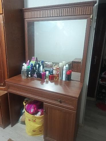 Taxta, Dördbucaq masa lalafo.az -da Taxta, Dördbucaq masa