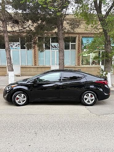 hyundai elantra 2010: Hyundai elentra 2014 1.8 150 at gucu hazirda kreditdedi 10000 ilkin — 5