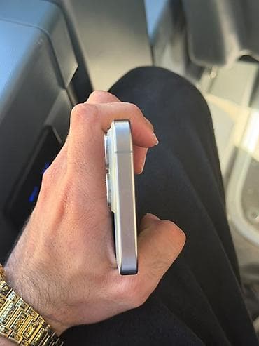 2.el macbook: IPhone 15 Pro, Gümüşü, Face ID — 5