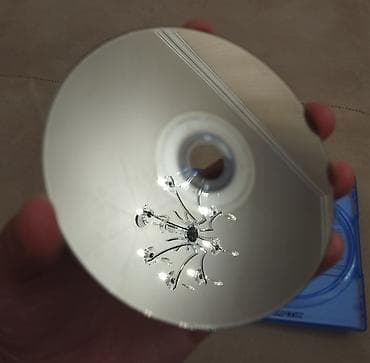 dvd disk: Resident Evil 4 Remake. Diskdə və qutuda cızıq yoxdur. İdeal — 4
