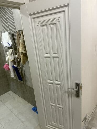 Пиломатериалы: Ağ rəngli iç məkan qapısı – dekorativ şüşə panelli təmirə ehtiyaci — 5