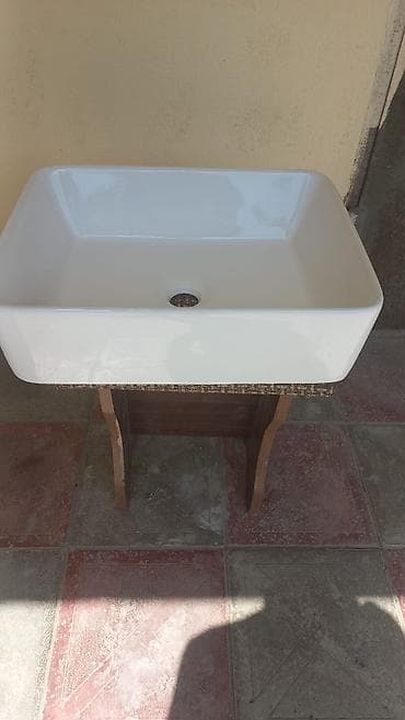 tulpani: Məhsul: Üstəqoyma hamam/qab‑lavaabo (kvadrat-dikdörtgen forma) - — 1