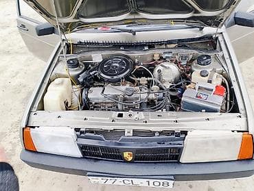 Motonəqliyyat: Lada Samara Sedan - Kuzov: 4 qapılı sedan, “bej/qəhvəyi” rəngli, qara — 8