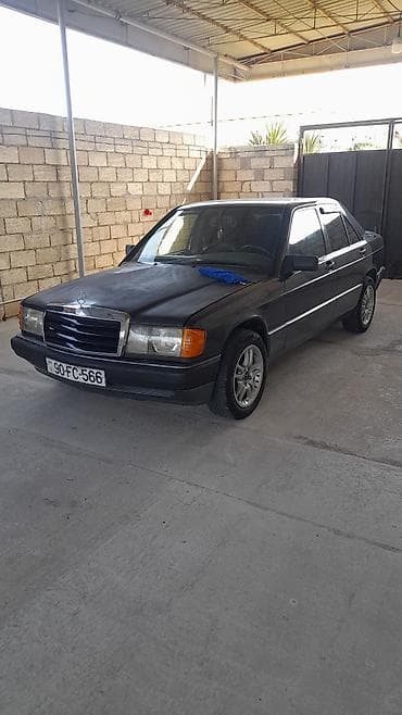 мерседес баку: Mercedes-Benz 190E sedan - Korpus: qara rəng, klassik W201 kuzov - — 8
