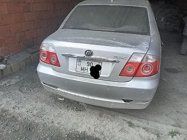 audi 6: LIFAN Breez (520): 1.6 l | 2008 il 229000 km Sedan — 4