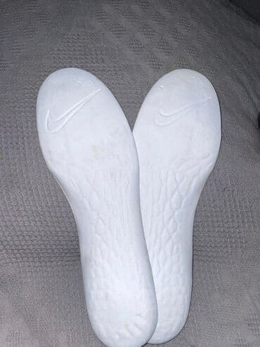 ronaldo forması orjinal: Butslar Nike, Ölçü: 40 — 3