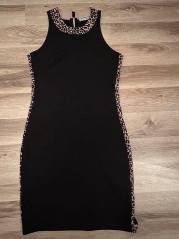 Razmer XS cemi 1-2 defe geyinilib teze kimidi. Moskvadan Gloria Jeans