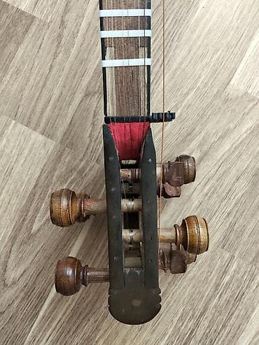 gitara sim: Tar – milli simli musiqi aləti köhnə aletdir. problemi yoxdur. uzu — 4
